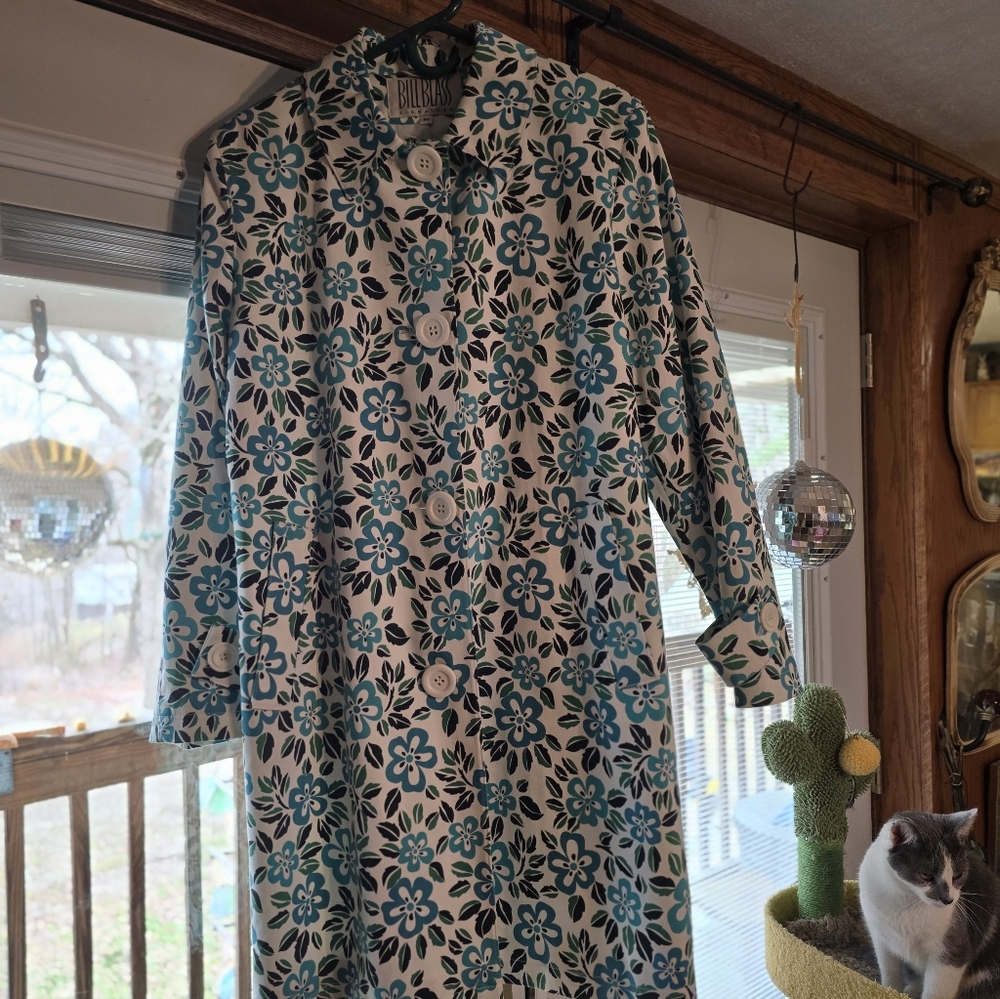 Bill Blass Blue and White Floral Long Sleeve Coat
